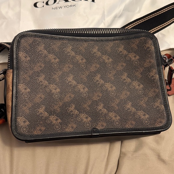 Coach Charter Crossbody 24 Horse and Carriage Print - Picture 4 of 10